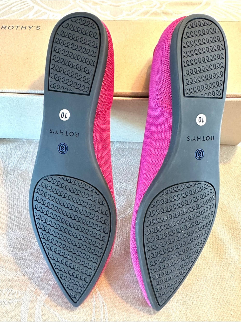 Rothy’s The Point Berry Pink Flats Size 10 NWT/NIB Retired Color - Picture 3 of 5